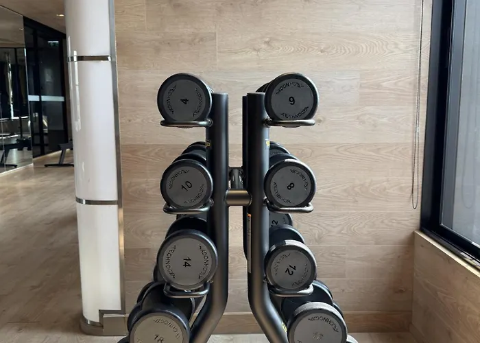 Walktobts>emdistrict/cityviewpool&gym/wifi/washer *